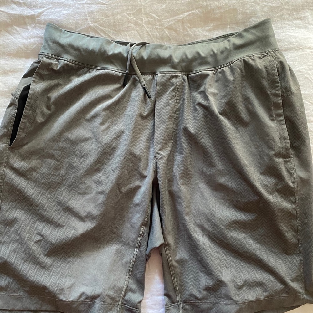 T.H.E. Short 9” Linerless Lululemon Shorts